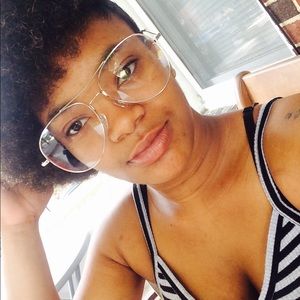 Meet your Posher, Briana